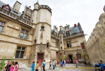 Musée du Moyen Age courtyard and tower